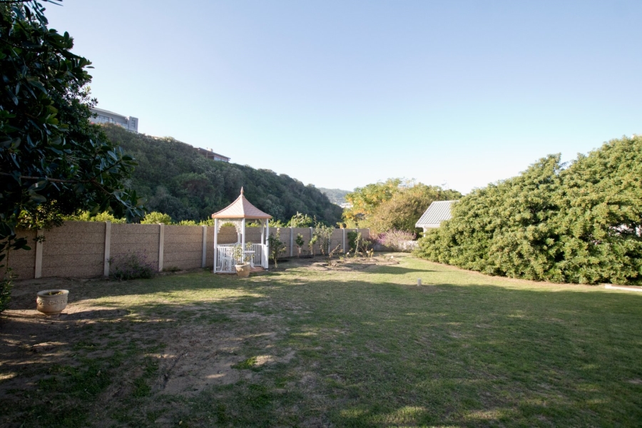 5 Bedroom Property for Sale in Outeniqua Strand Western Cape